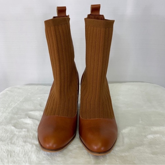 Kelsi Dagger Brooklyn Warner Sock Boots - Picture 3 of 8